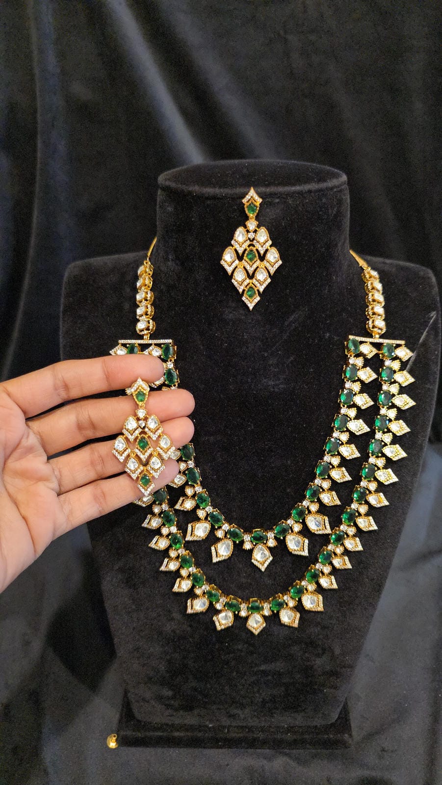 Victorian 2-Layer Emerald & Kundan Necklace Set