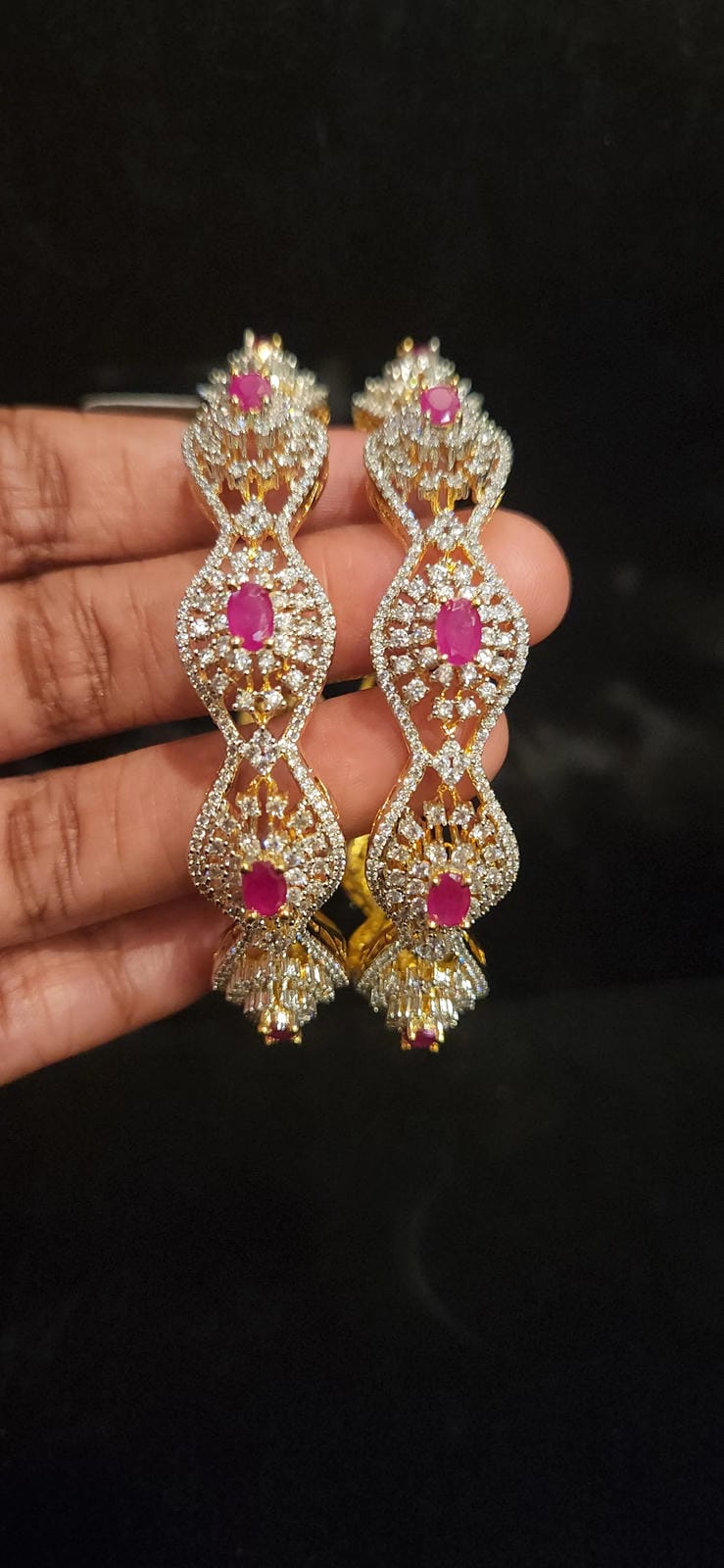 Brilliant Rhombus Diamond Finish Bangles