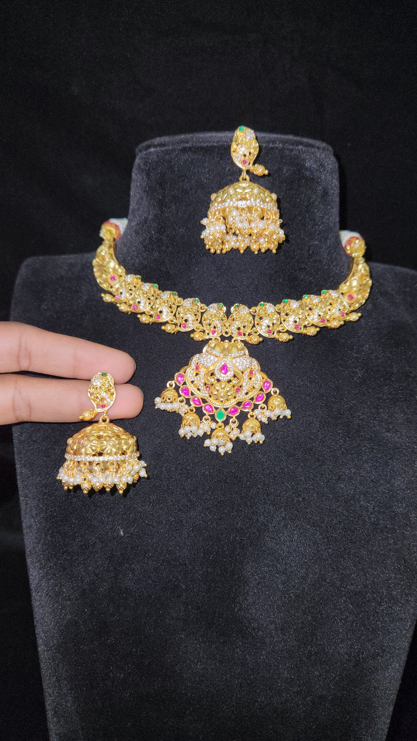 Artistic Birds Motif Jhumka Pendent Necklace Set