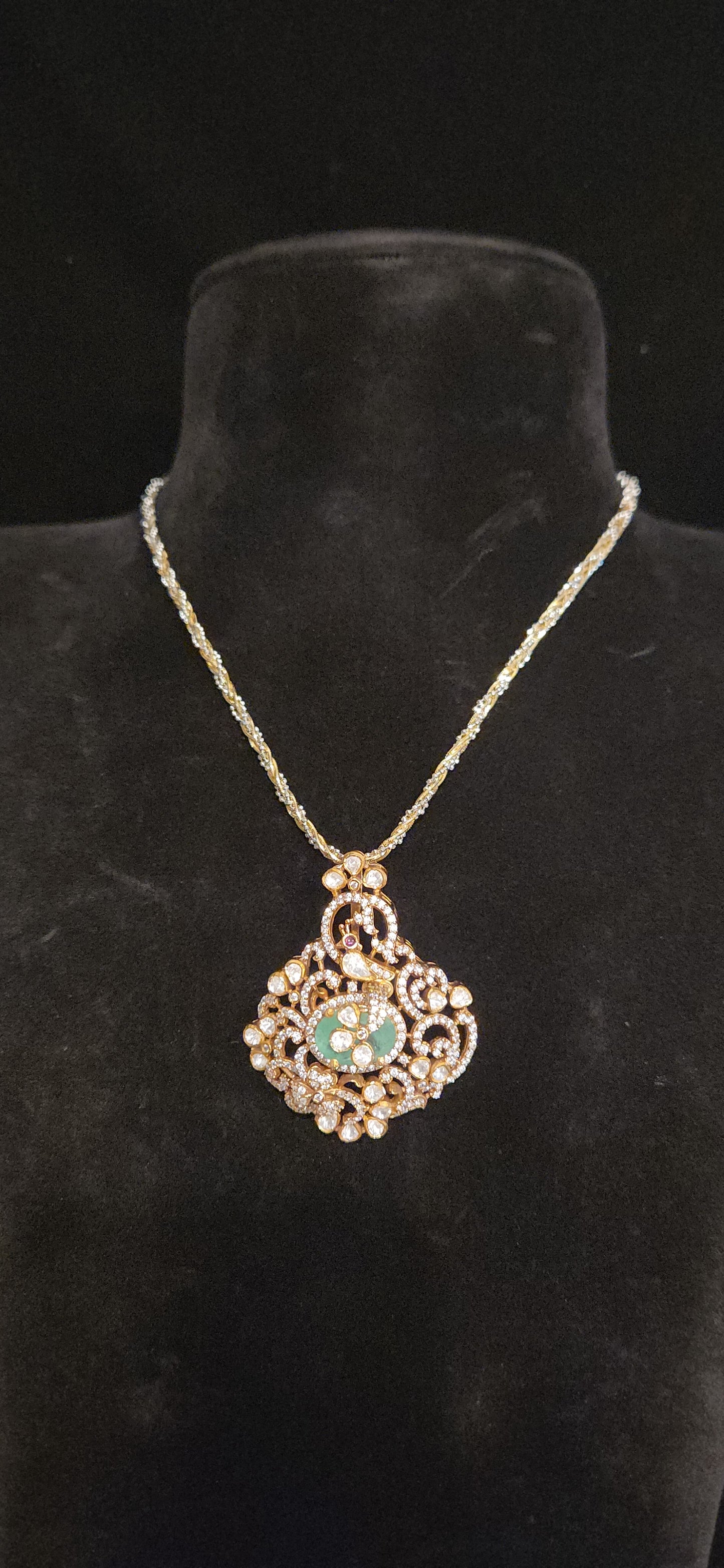 92.5 Silver Bird Design Pendant with Russian Green Stone