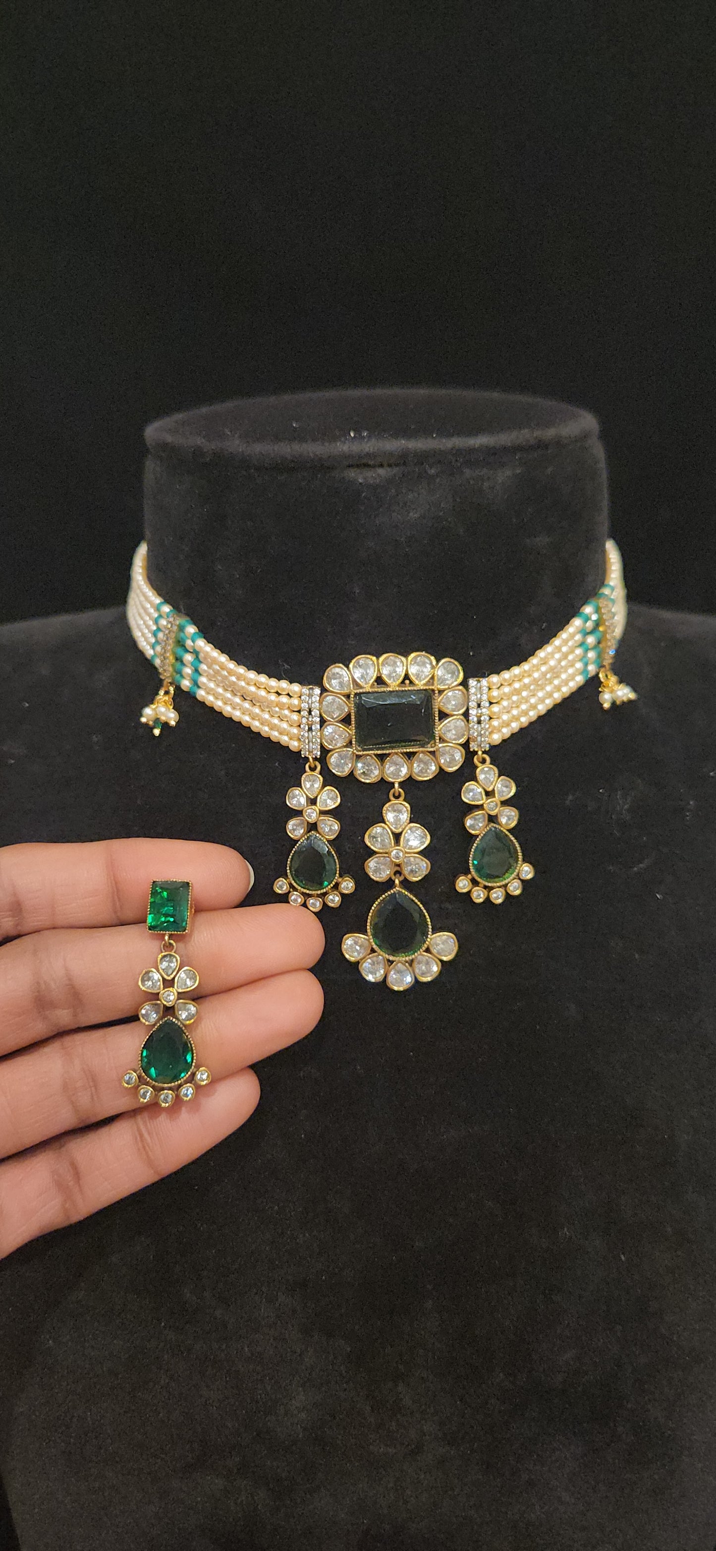 Traditional Rectangular Beads Choker