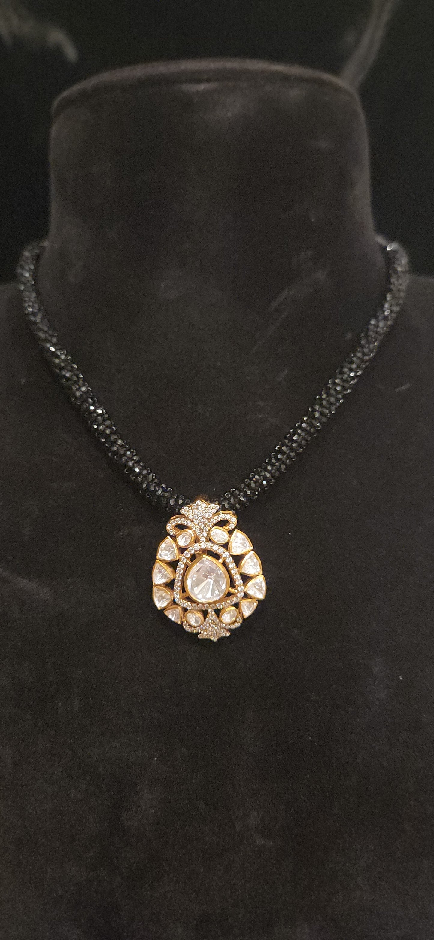 Regal 92.5 Silver Moissanite Pendant Set