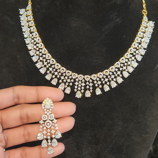 Diamond Finish Floral Tear Drop Necklace Set