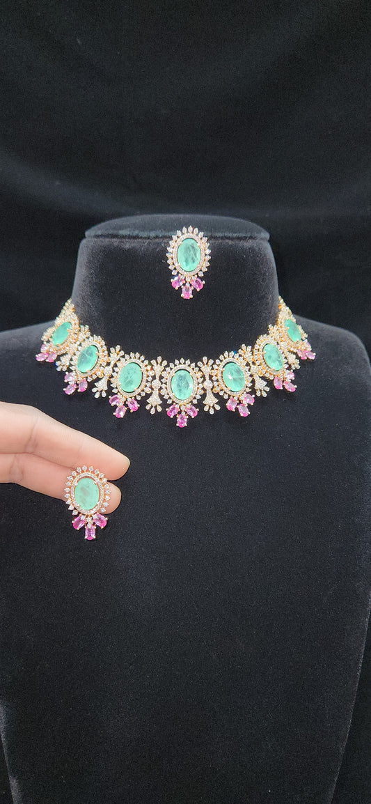 Luxurious Russian Emerald and Pink Stone Necklace Set
