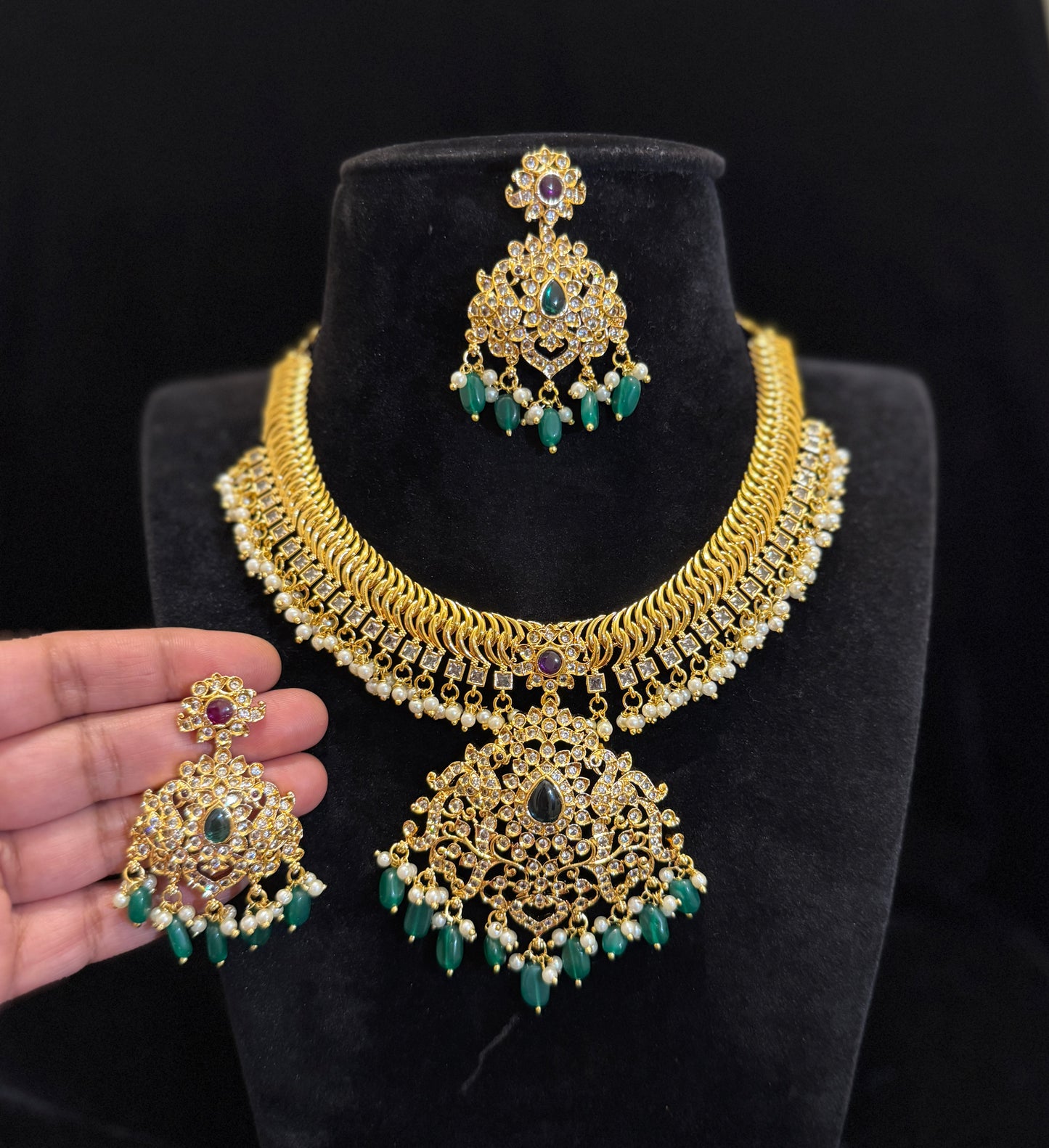 Grand Gold Finish Jalebi Necklace Set