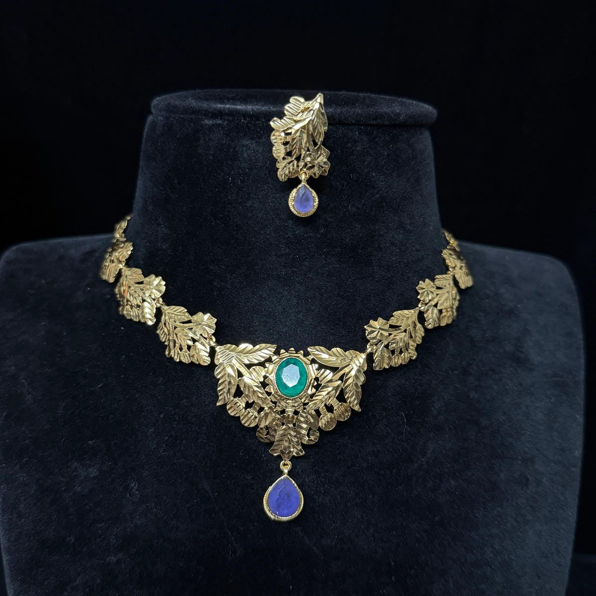 Emerald & Purple Stone Necklace Set