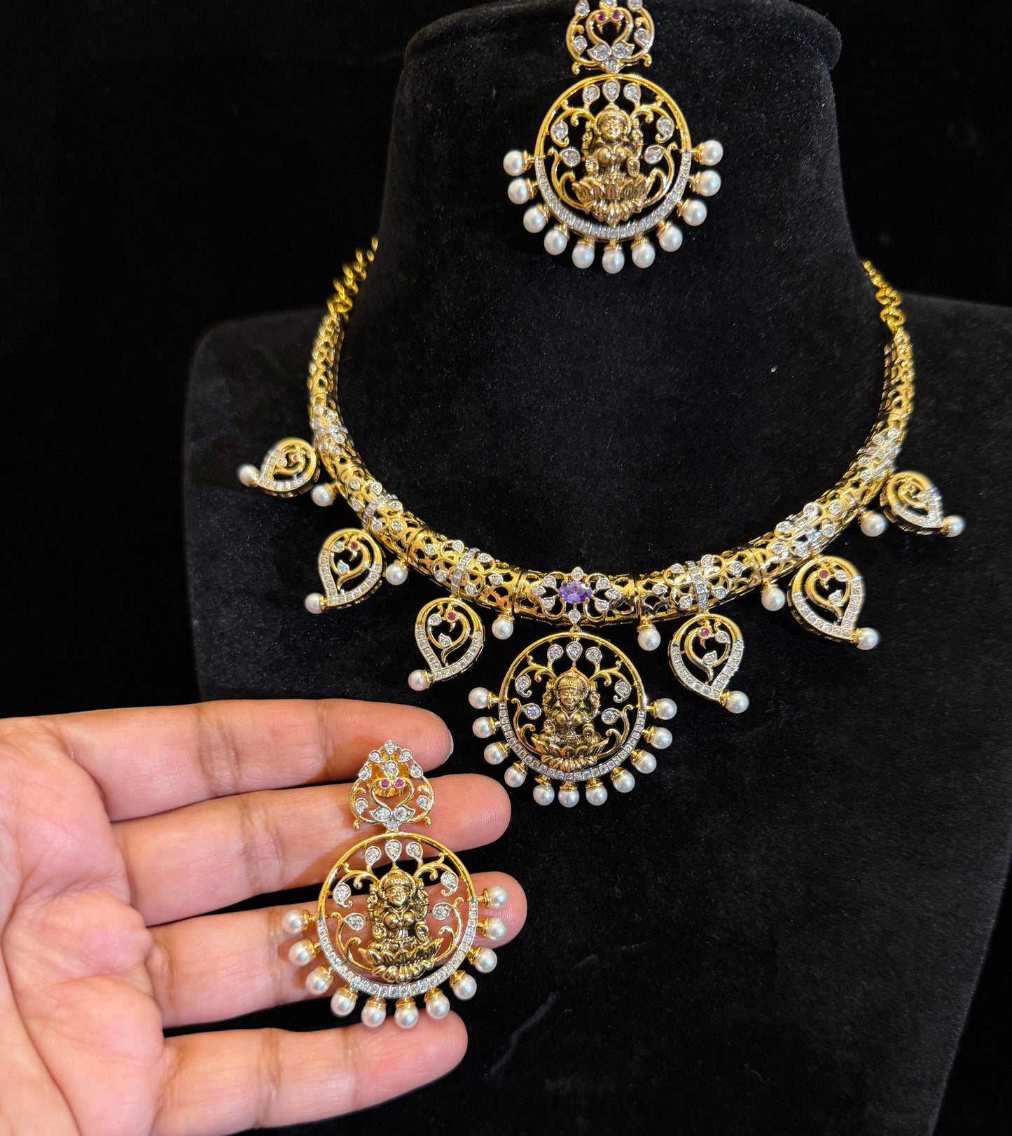 Gold Finish Hasli With Lakshmi Pendant