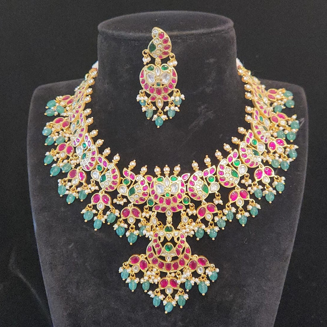 Jadau Kundan Necklace Set with Mango Design