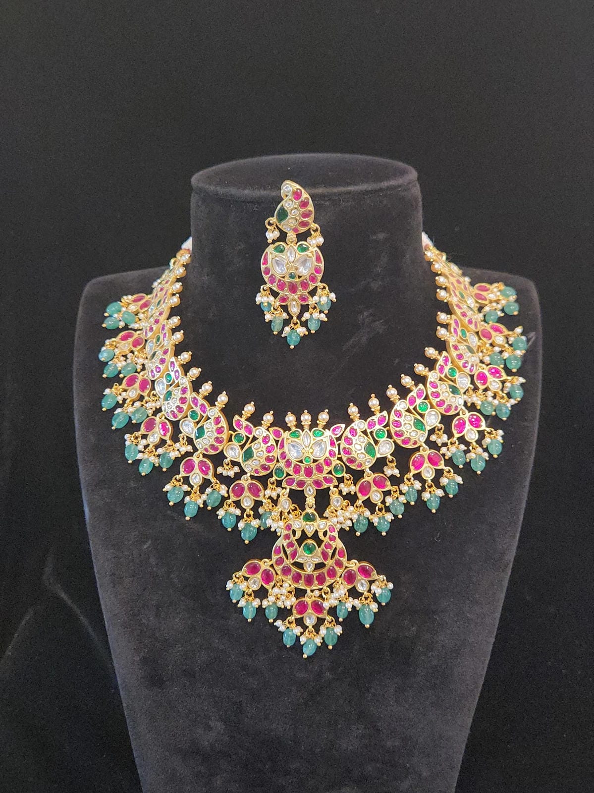 Jadau Kundan Necklace Set with Mango Design