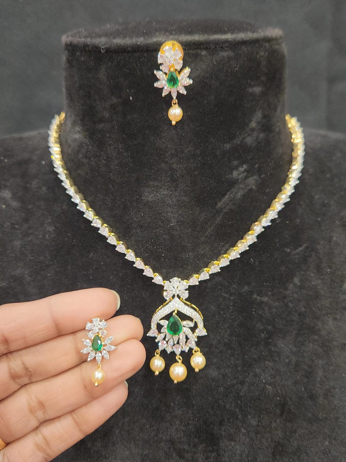 Diamond Finish Necklace Set