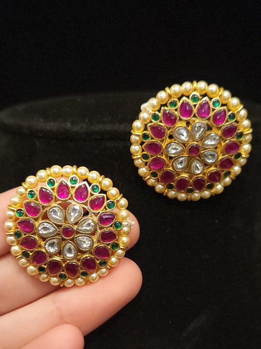 Jada Kundan Studs