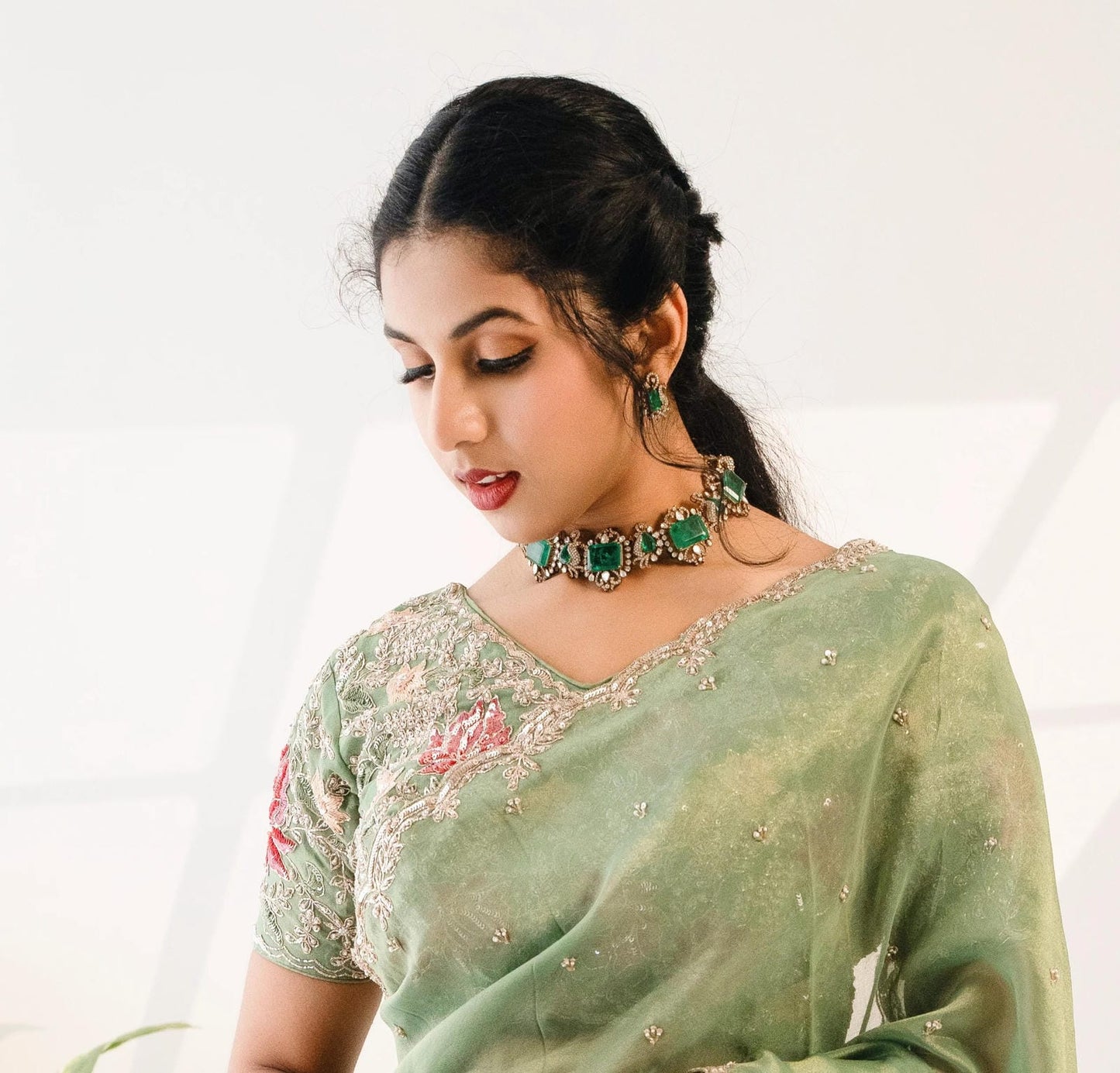 92.5 Silver Emerald Peacock Necklace Set