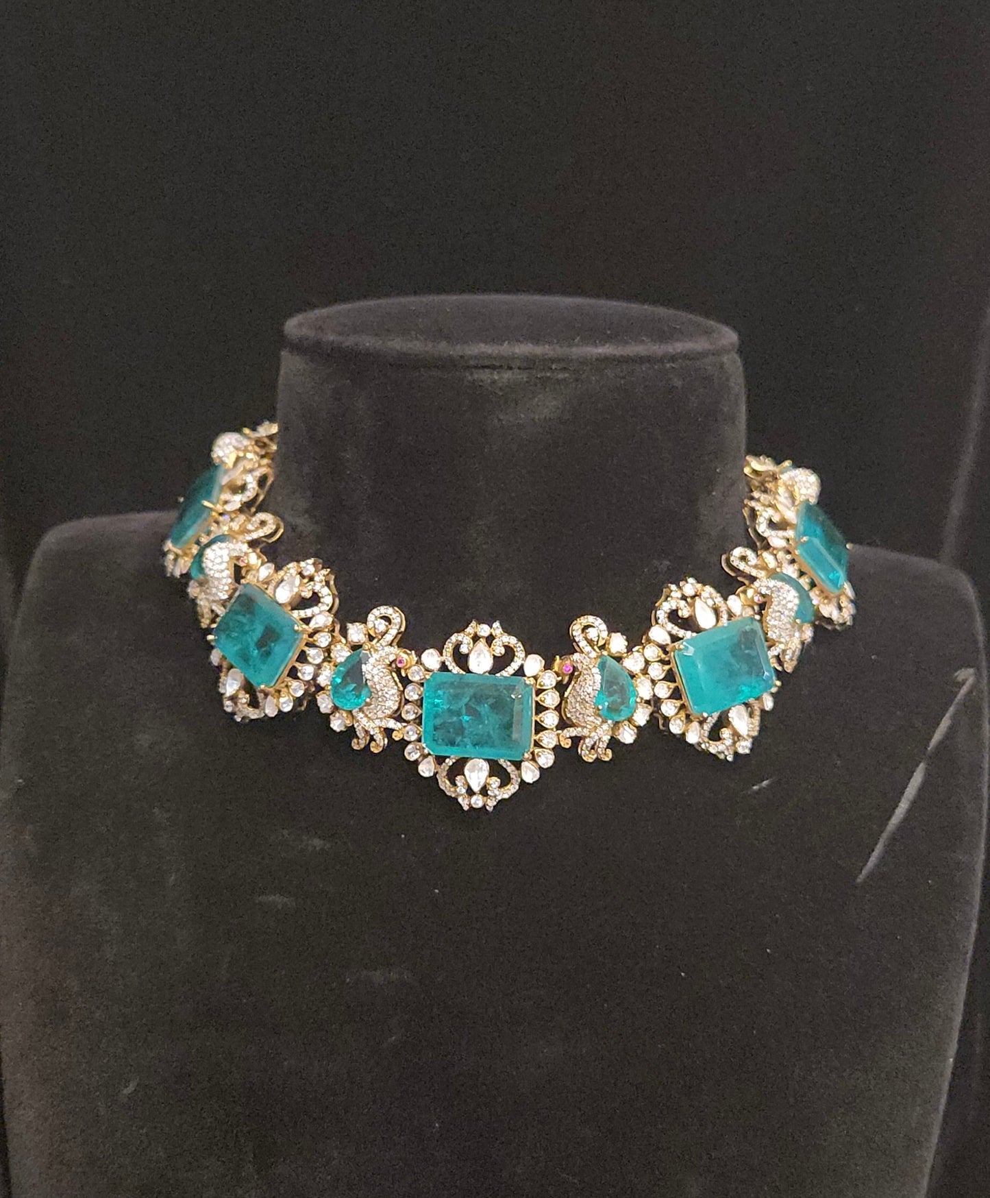 92.5 Silver Emerald Peacock Necklace Set