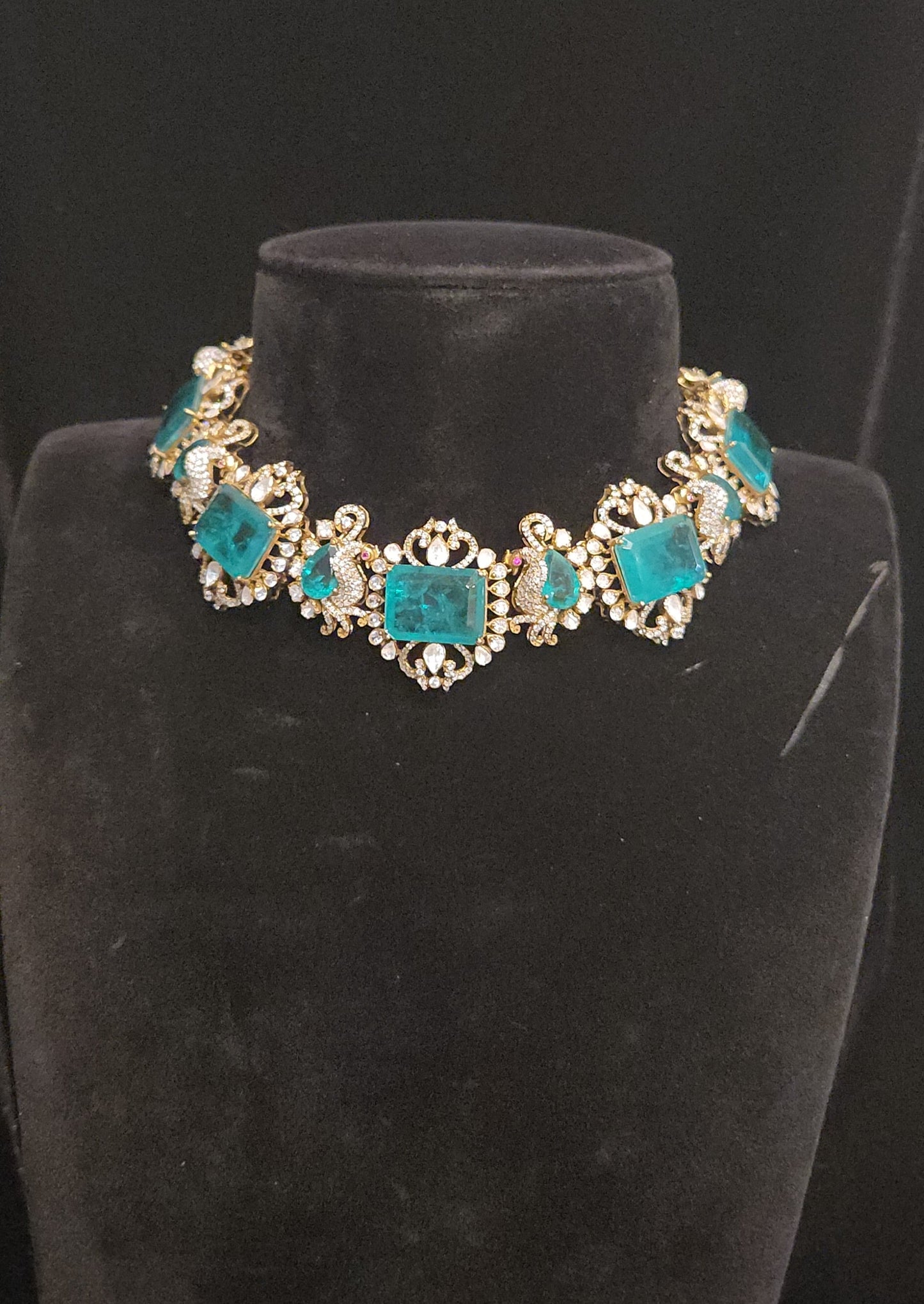 92.5 Silver Emerald Peacock Necklace Set