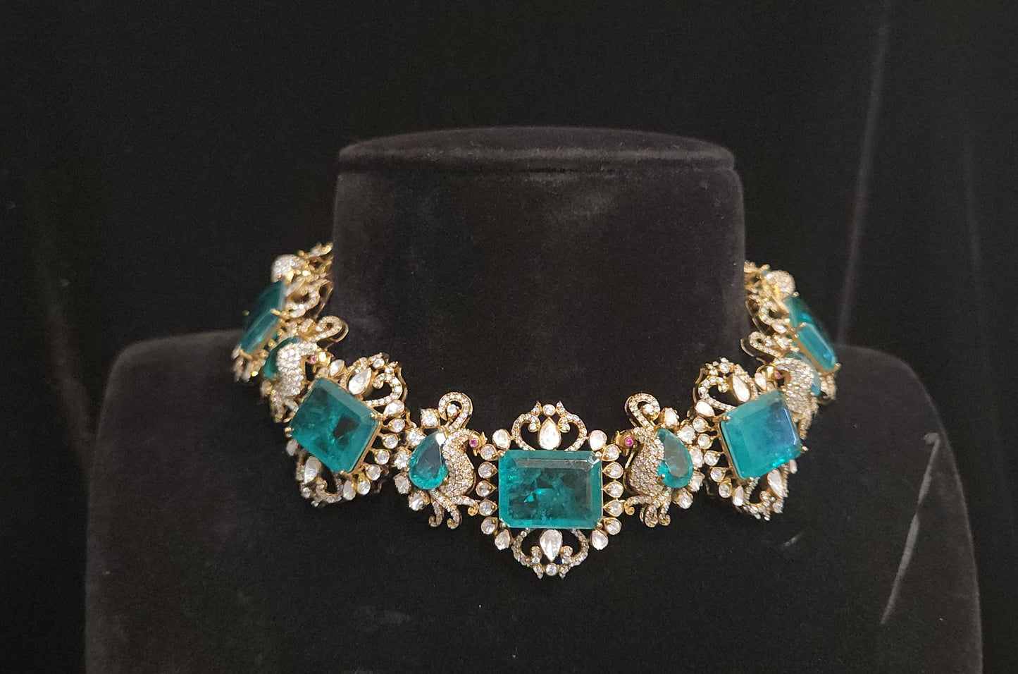 92.5 Silver Emerald Peacock Necklace Set