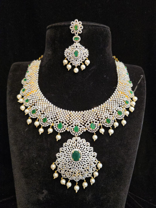 Diamond finish cz neck set with emeralds