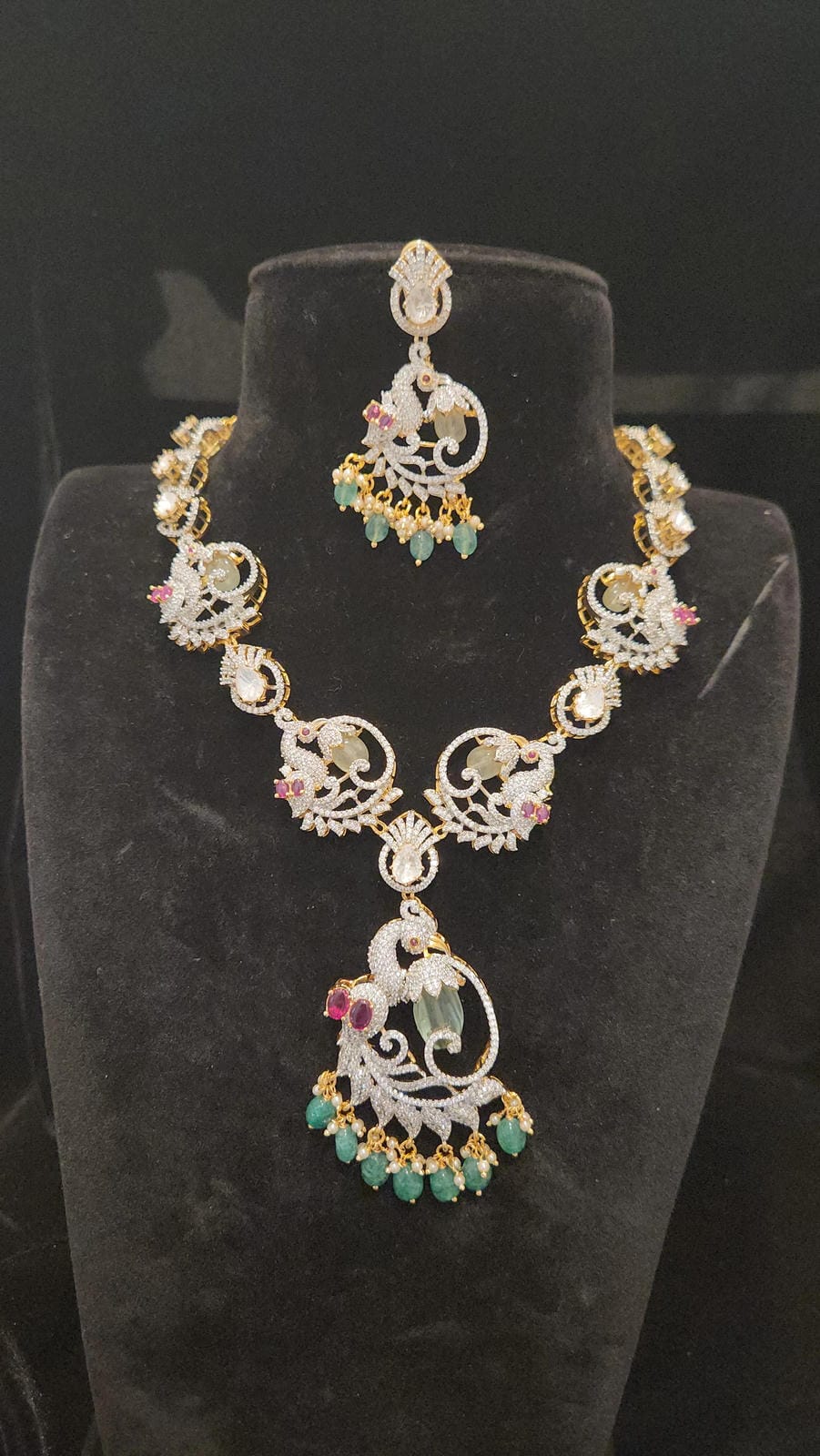 Diamond Finish Peacock & Pastel Green Beads Necklace Set