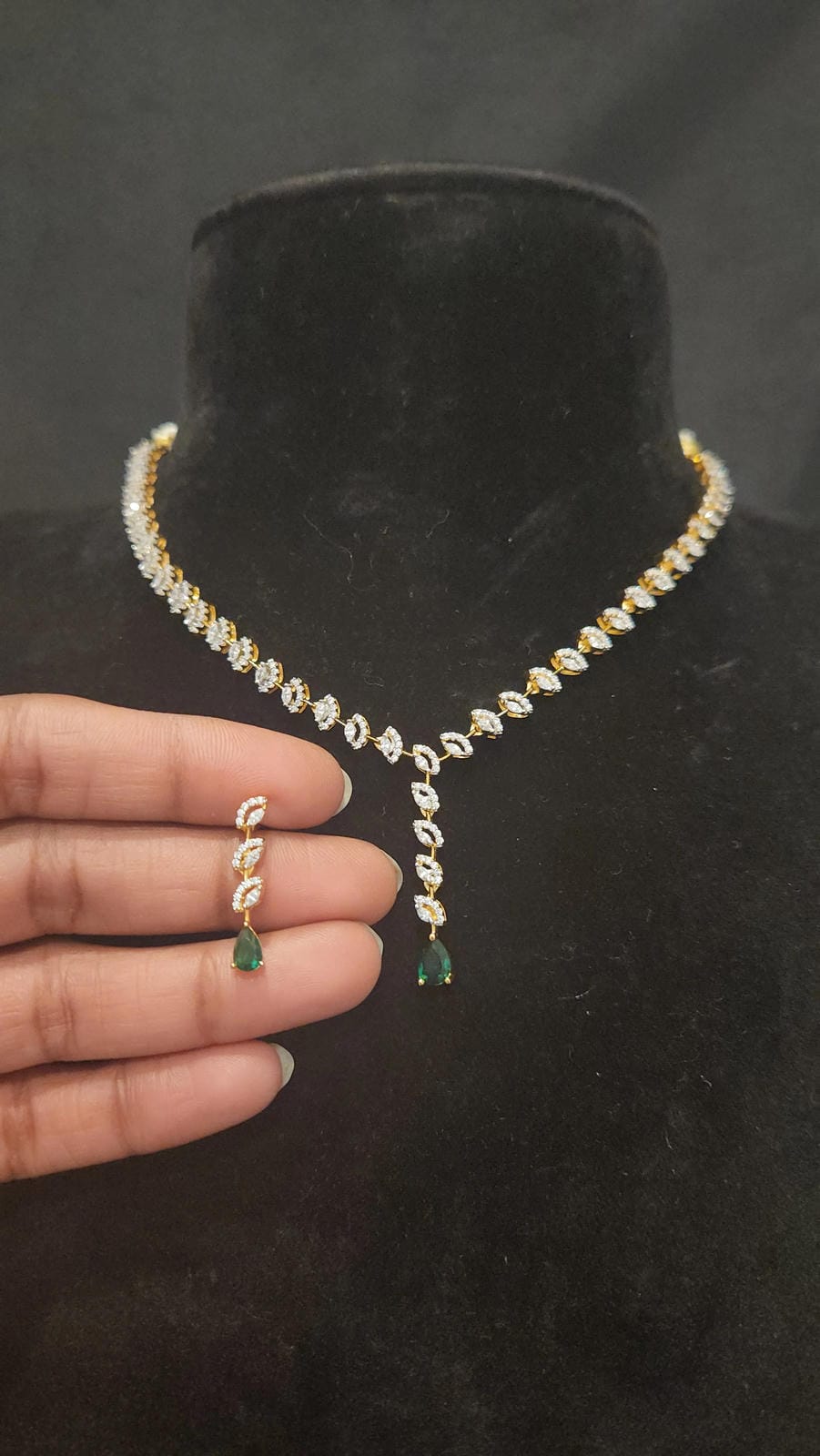 Brilliant Modern Dangler 92.5 Silver Necklace Set