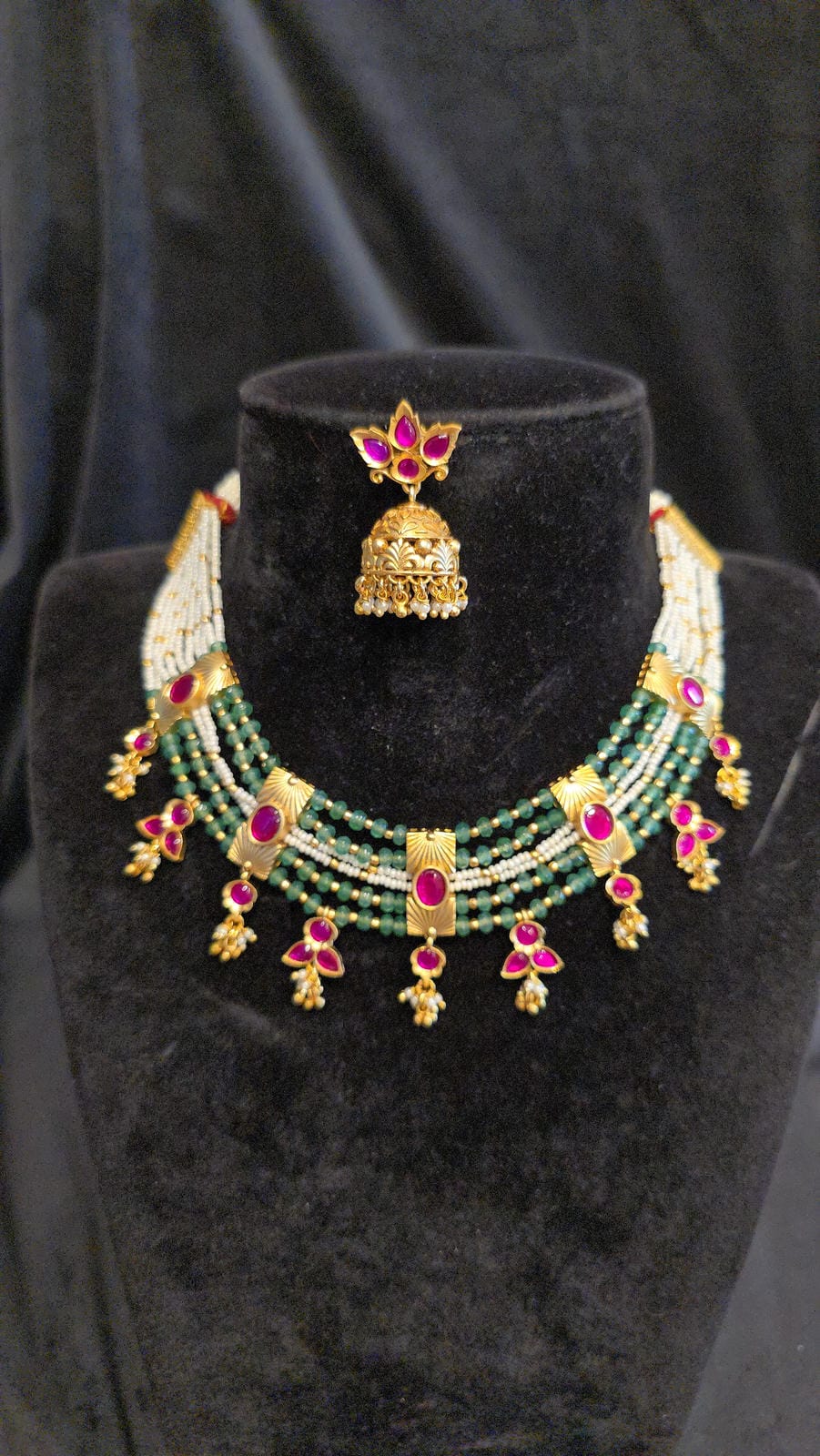 Gold Finish Pink Kundan Necklace Set