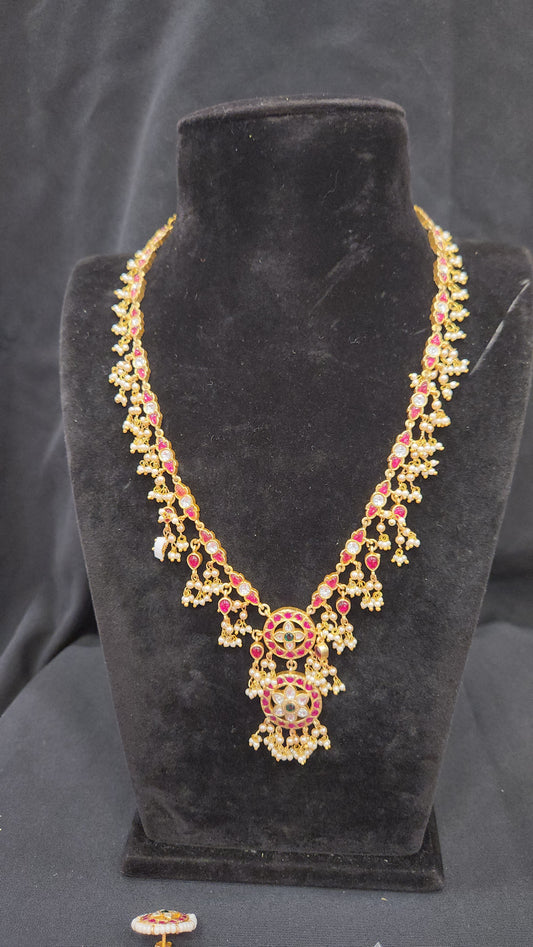Red & White Kundan Haram