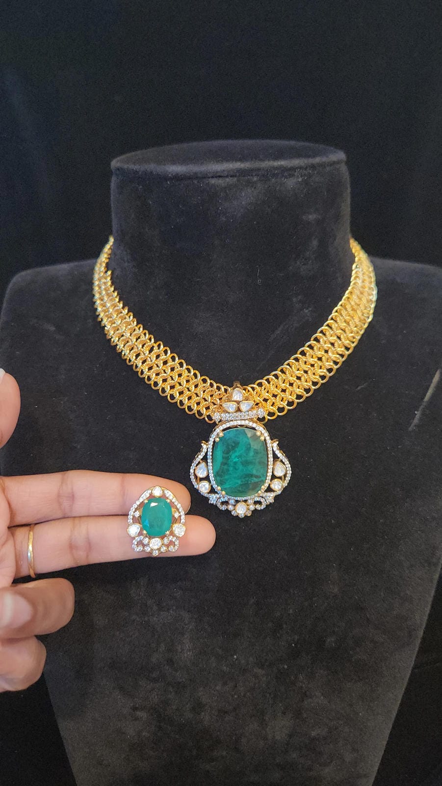 Gold Mesh Necklace with 92.5 Silver Detachable Emerald Pendant