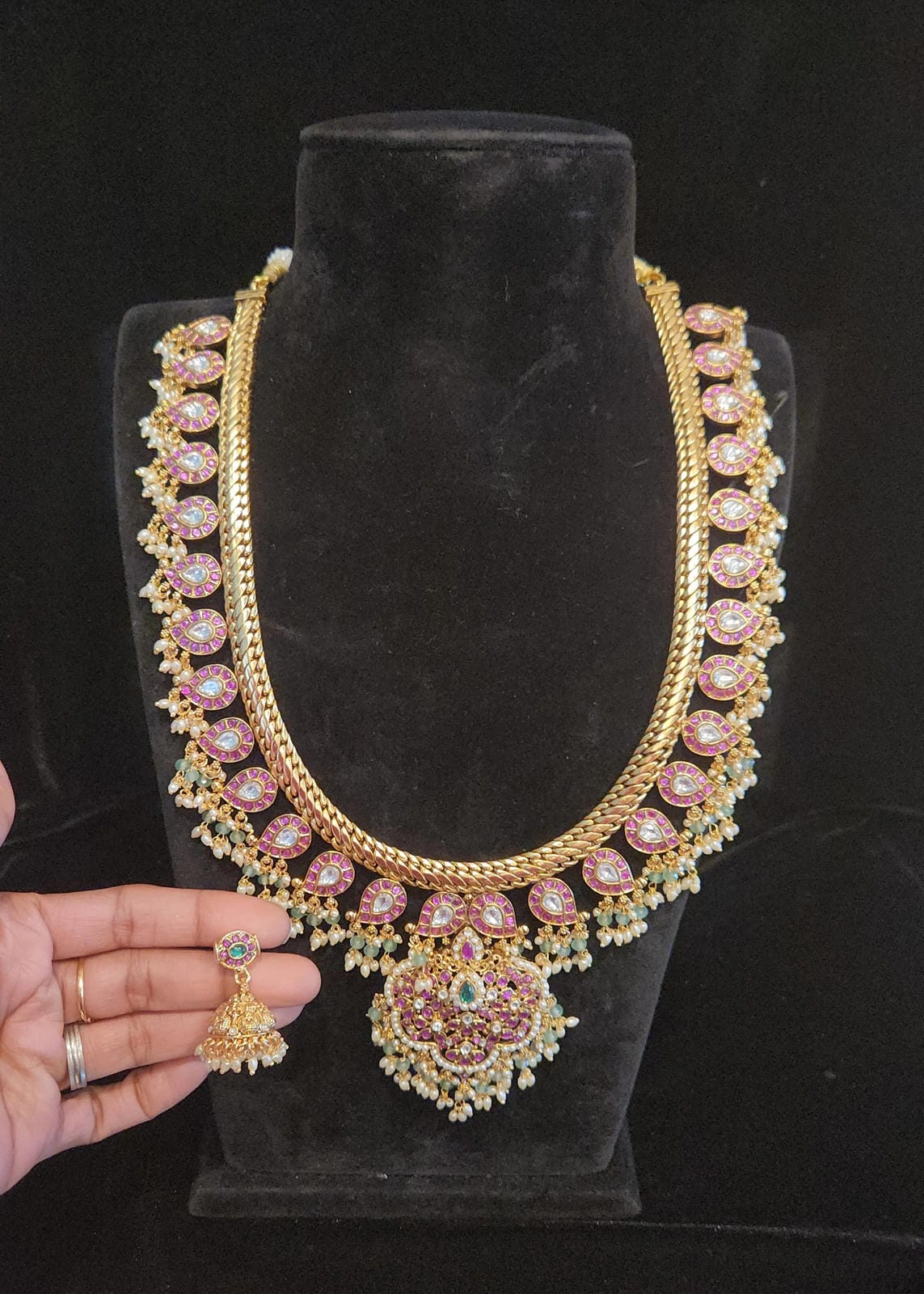 Luxury Gold Finish Long Mango Haram