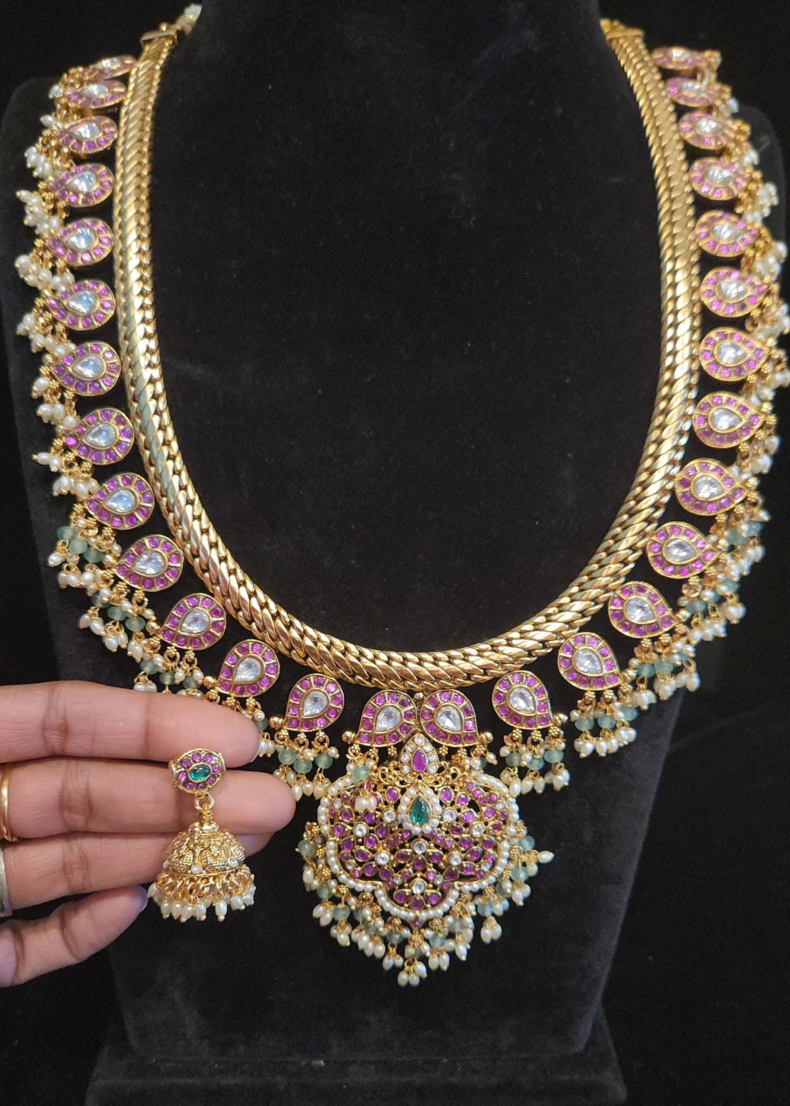 Luxury Gold Finish Long Mango Haram