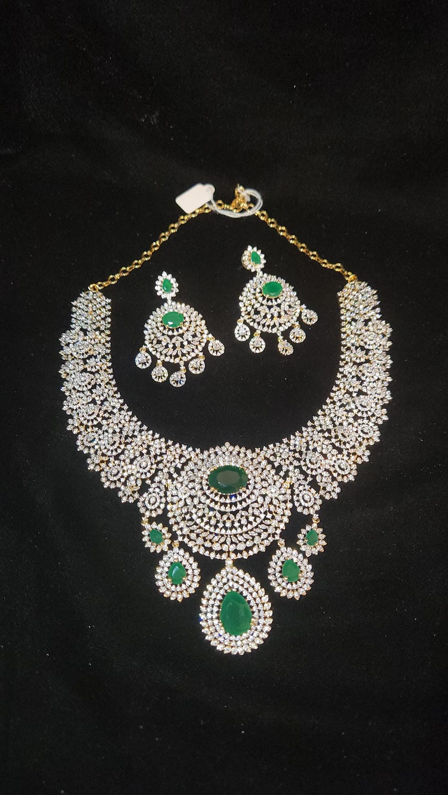 Luxury Diamond Finish Necklace Set