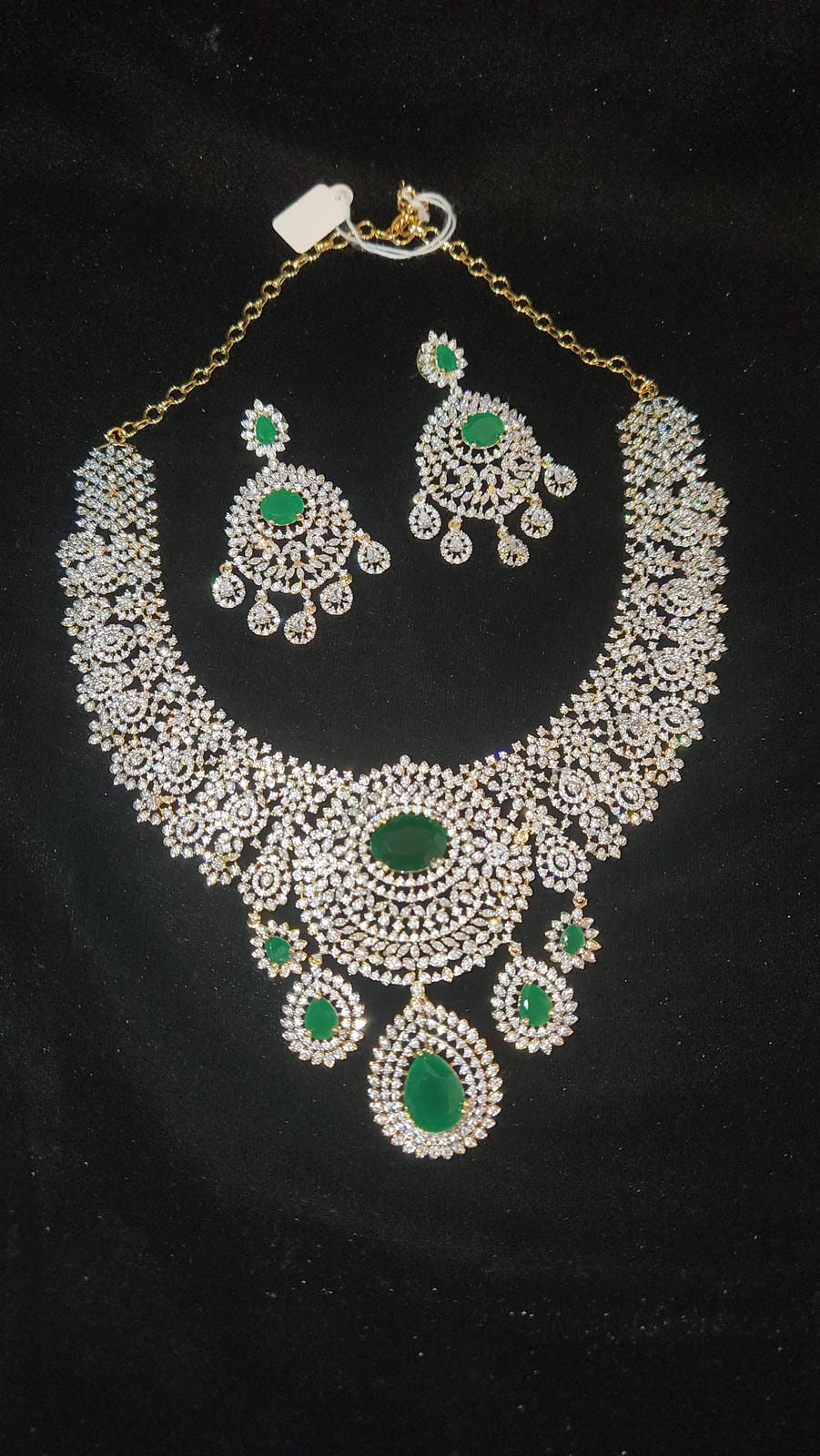 Luxury Diamond Finish Necklace Set