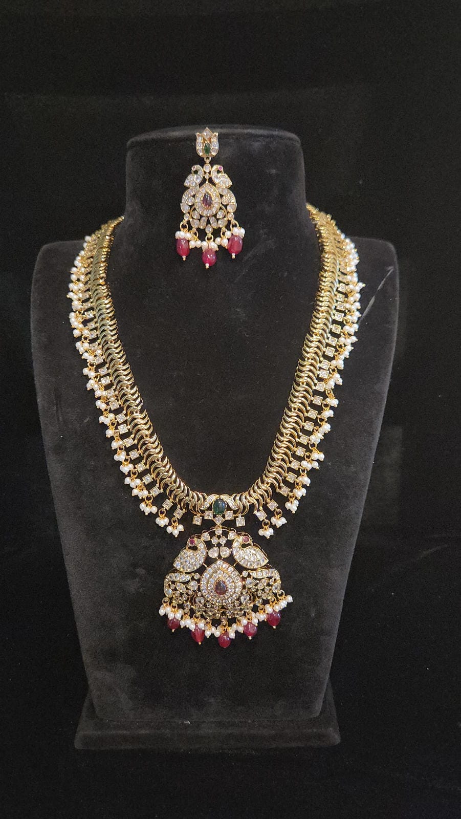 Exquisite Matt Finish Necklace Set