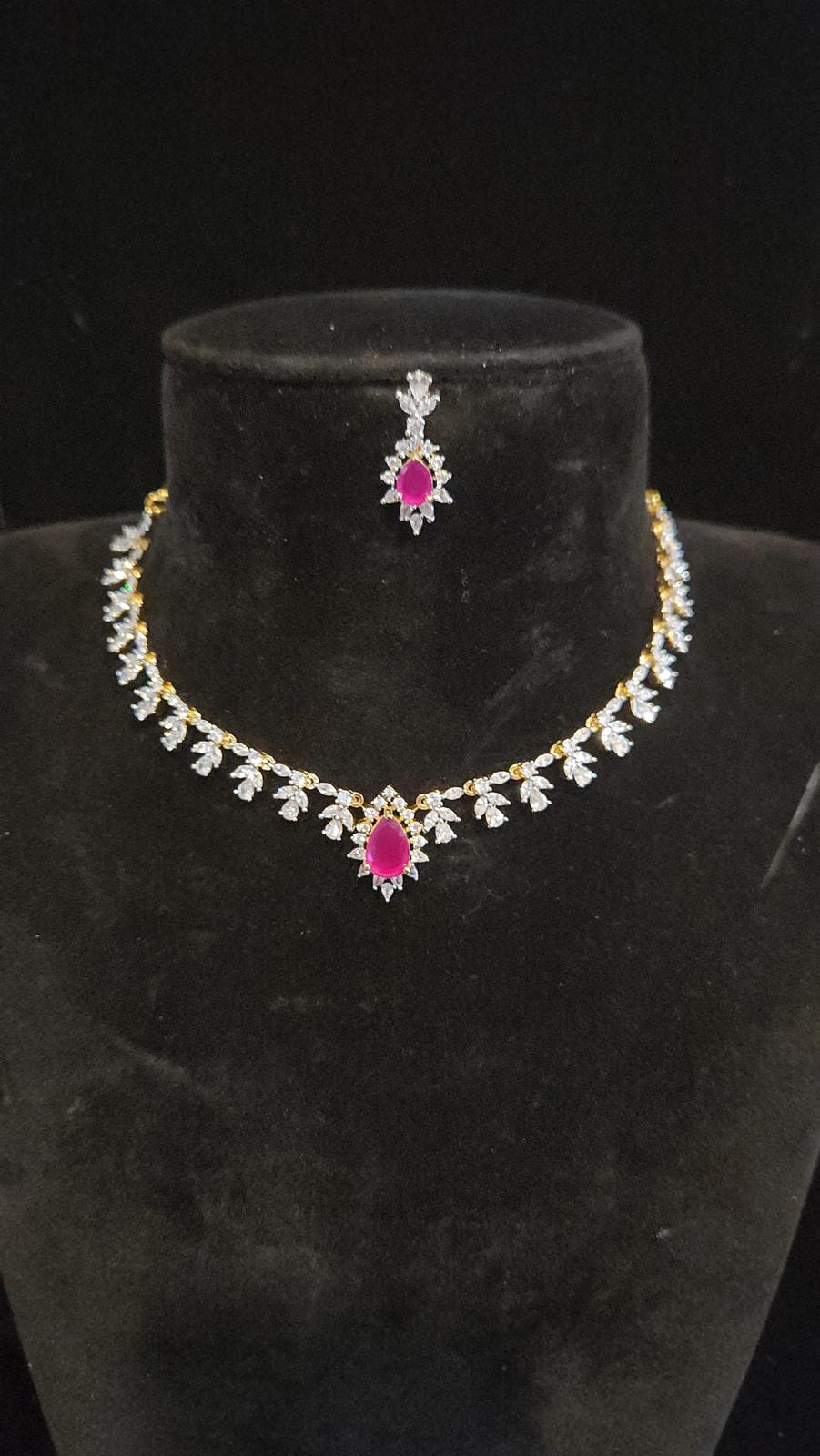 Sparkling Diamond Finish Ruby Necklace Set