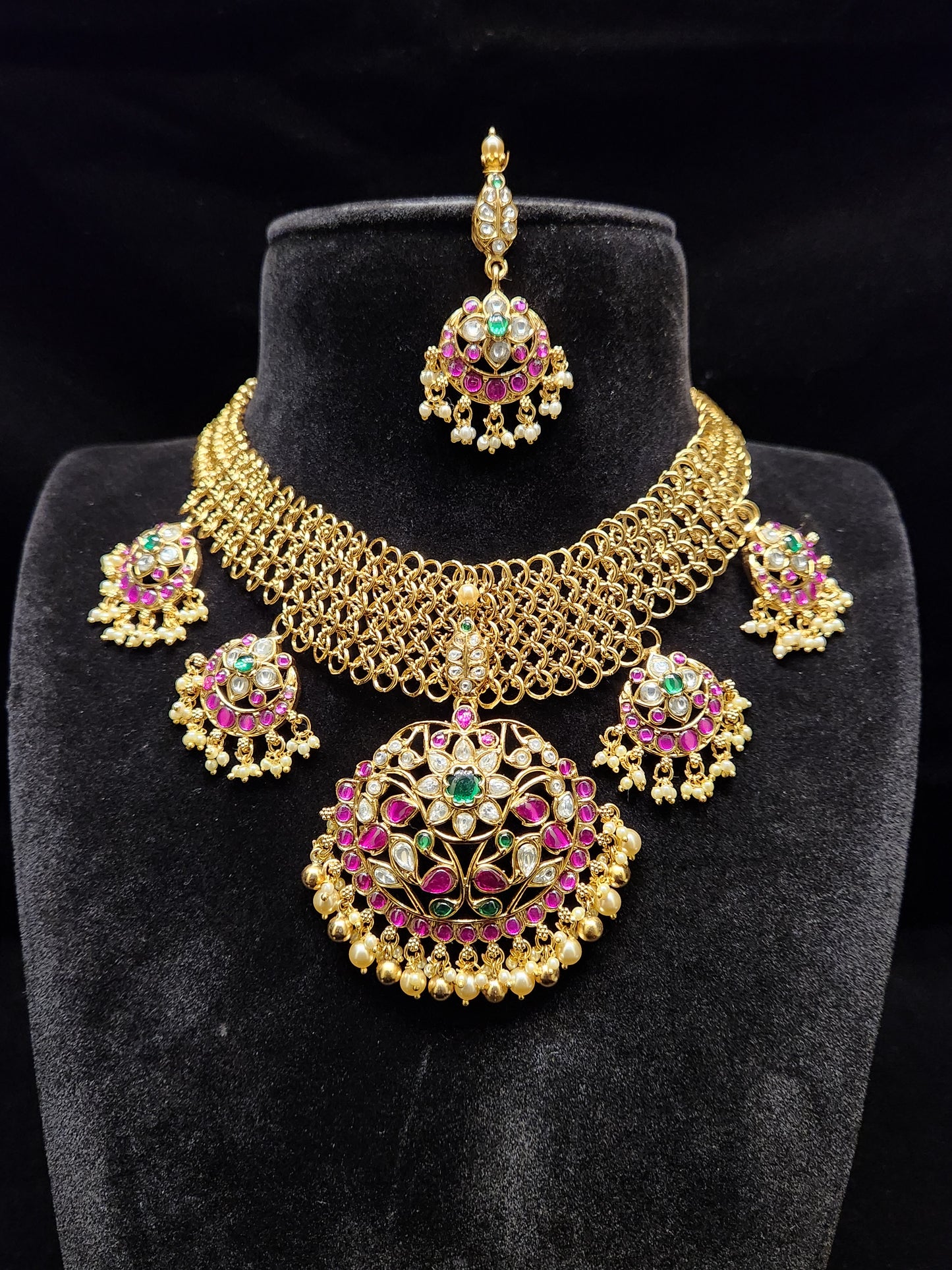 Antique Elegant Floral Chandbali Necklace Set