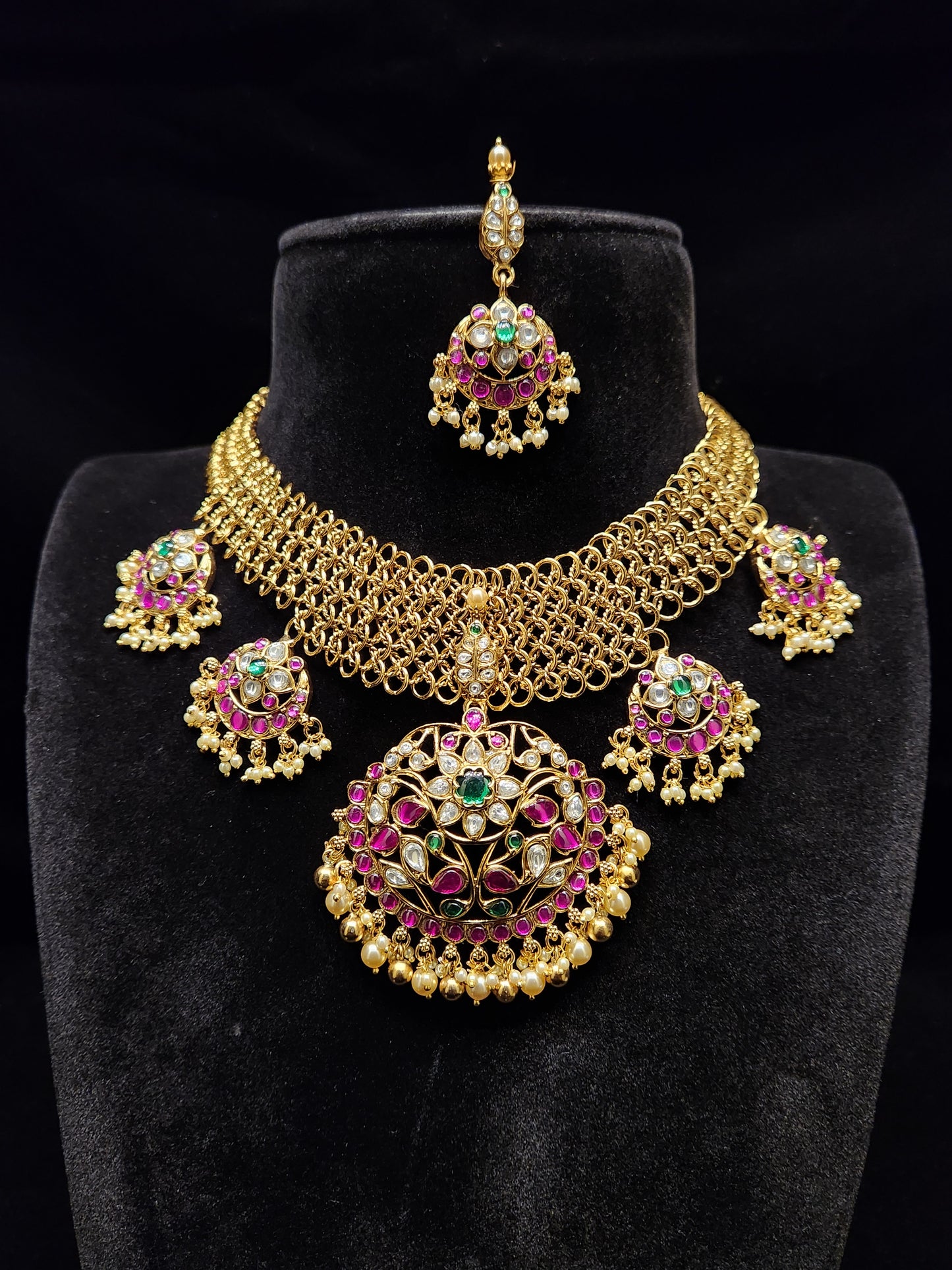 Antique Elegant Floral Chandbali Necklace Set