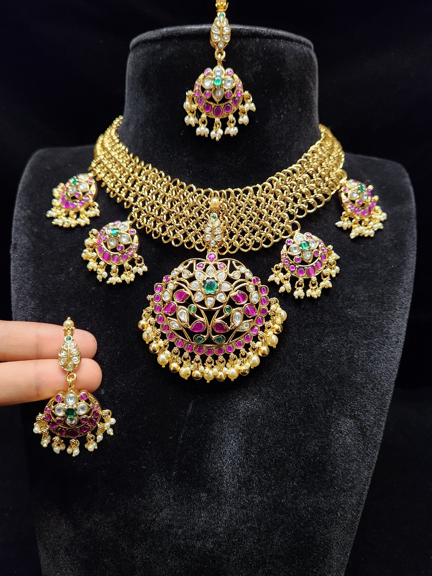 Antique Elegant Floral Chandbali Necklace Set