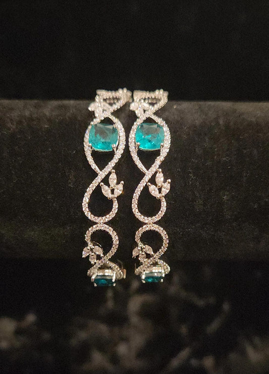 Stylish Emerald Stone Curvy Design Bangles