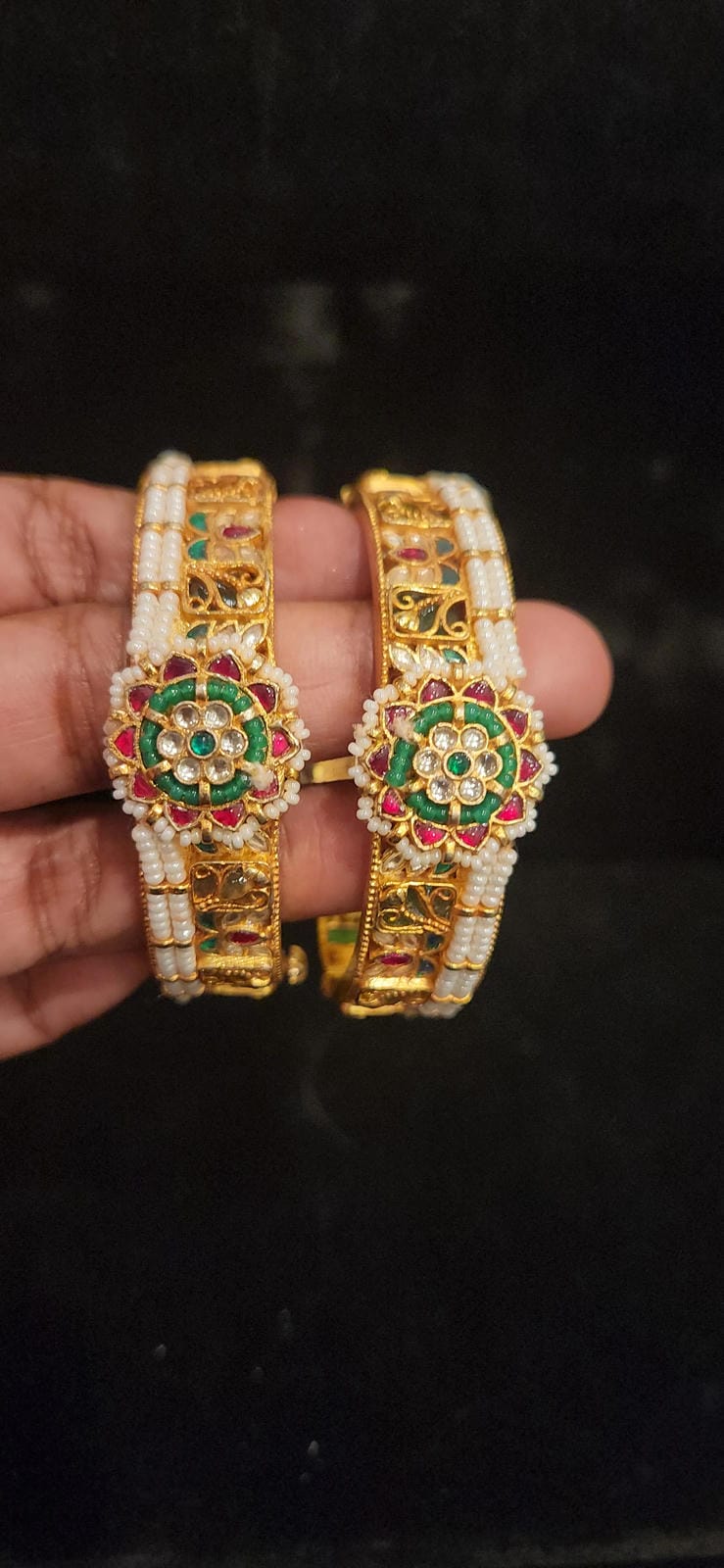 Traditional Pachi Kundan Flower Openable Bangles