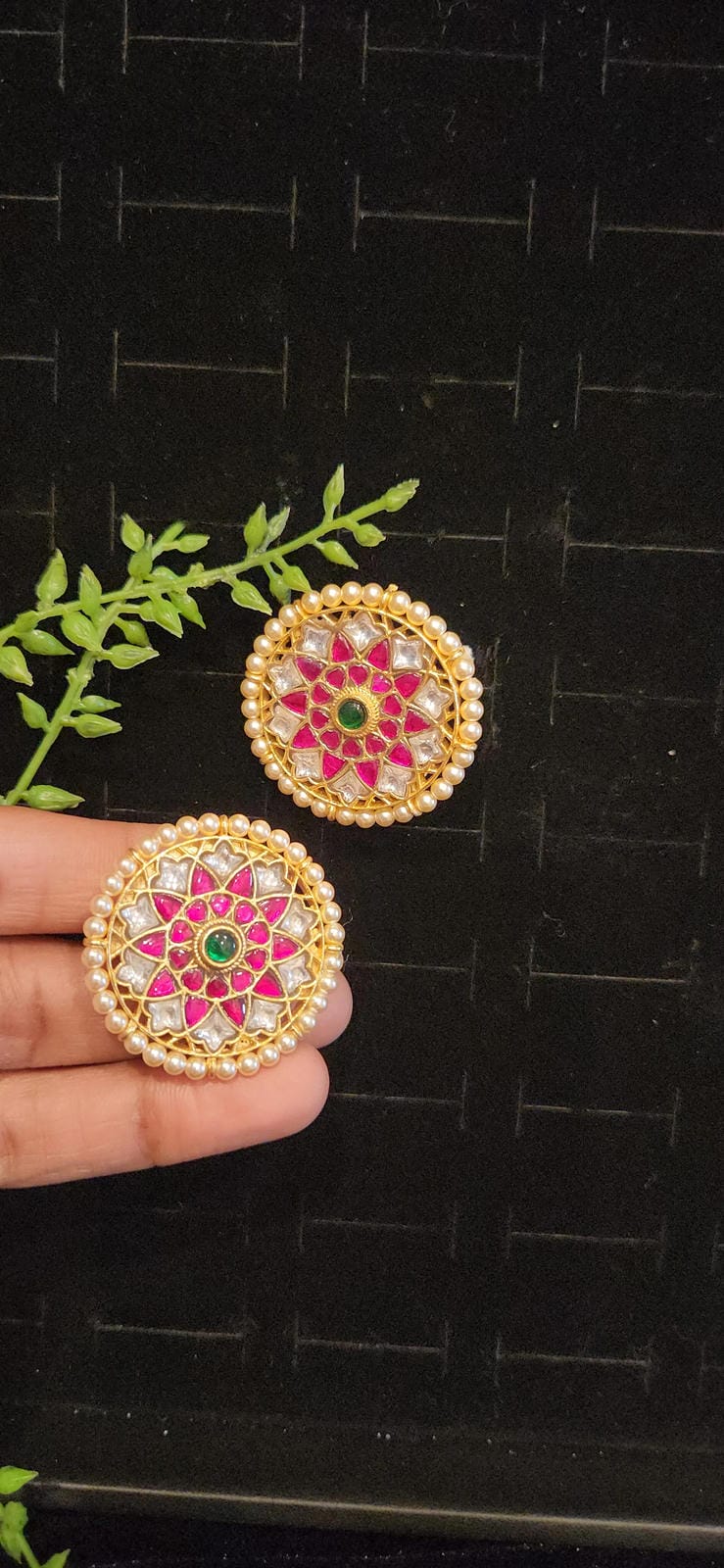 Authentic Kundan Flower Studs | Pearls around