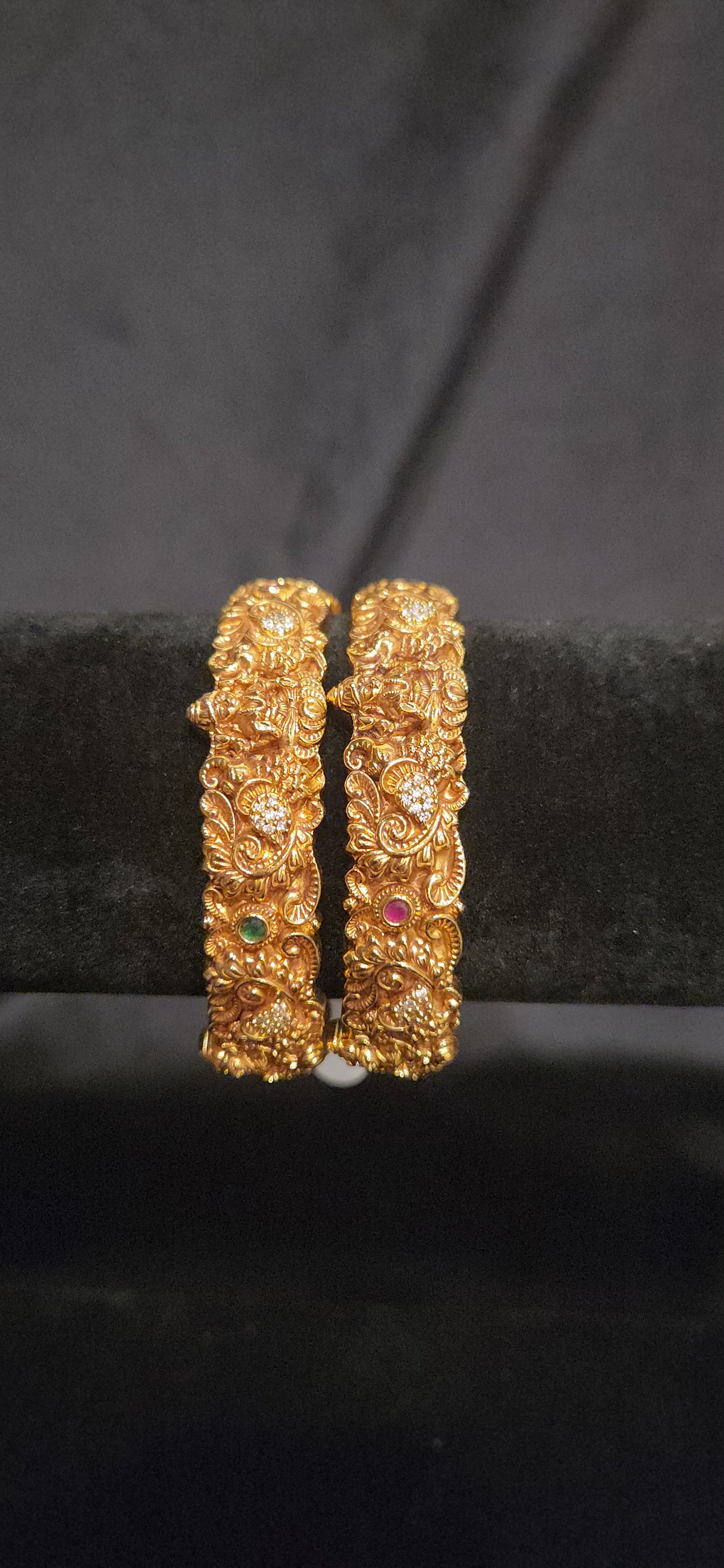 Lakshmi Nakshi Mango Design Bangles