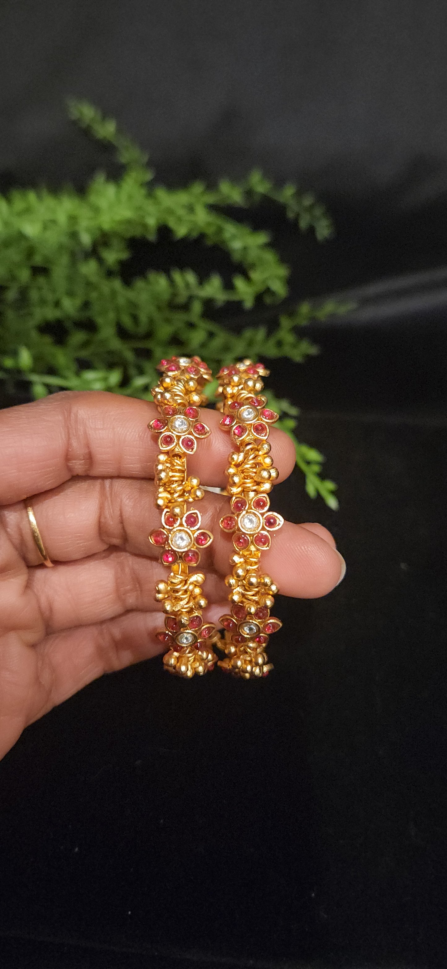 Floral Design Kemp Bangles with Loreal gold balls