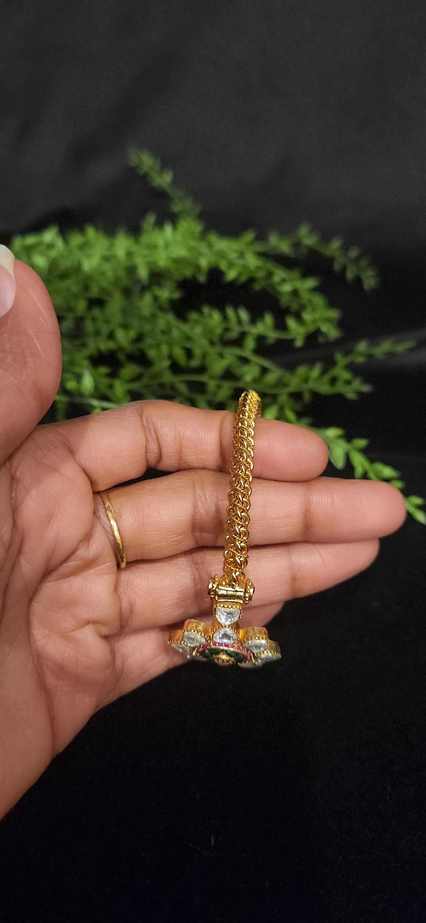 Moissanite Floral Openable Kada