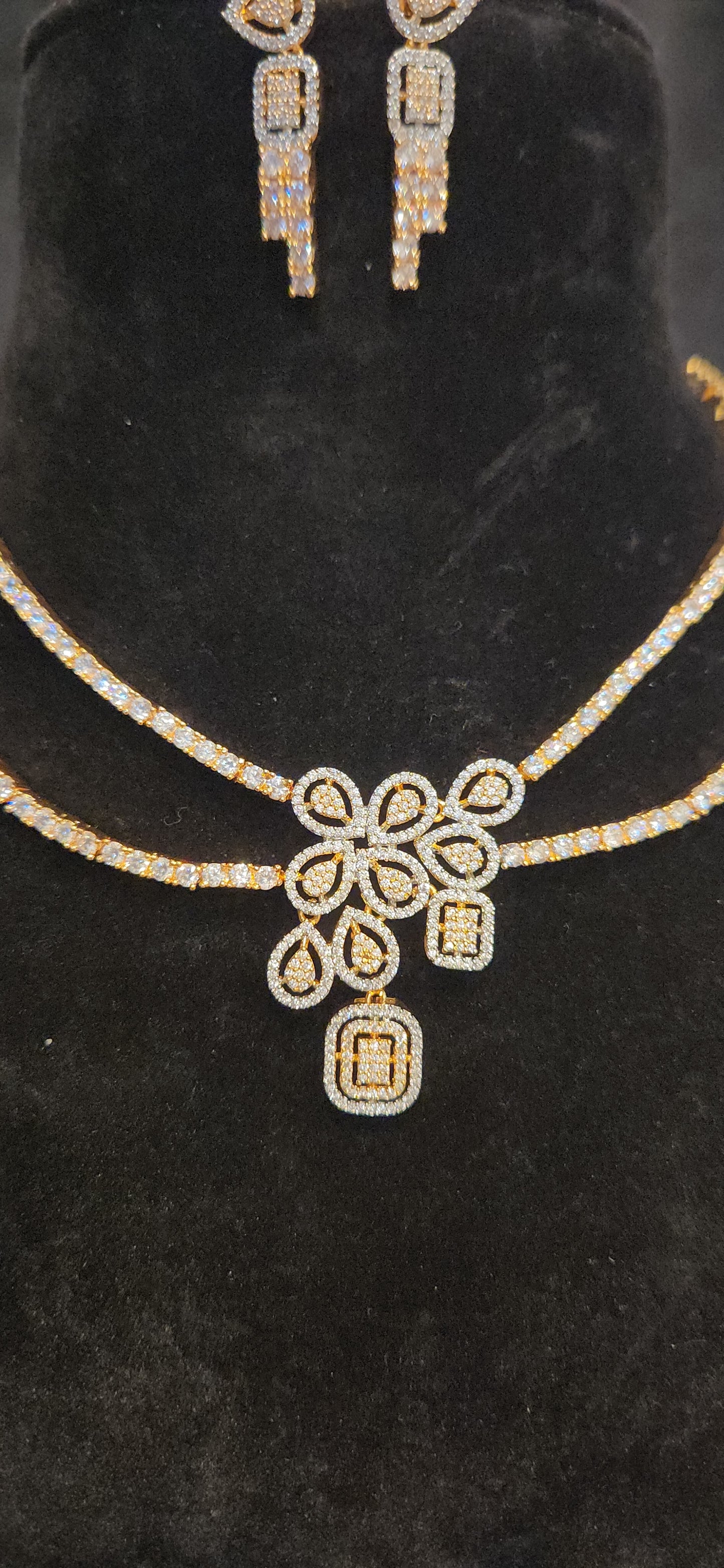 Double Layer Designer Necklace Set