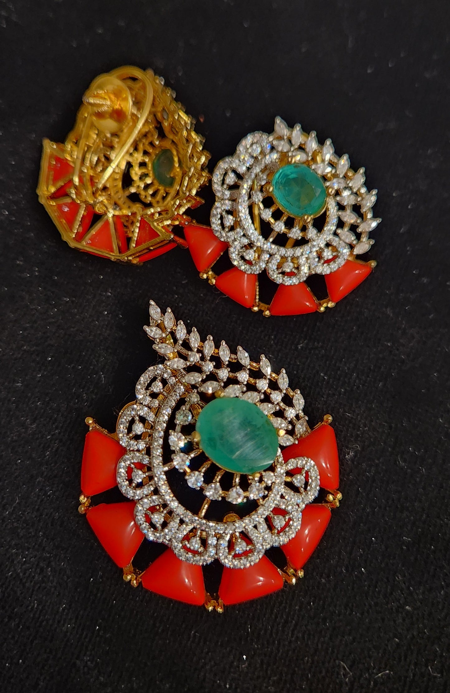 Pretty Floral Coral & Emerald Pendant Set