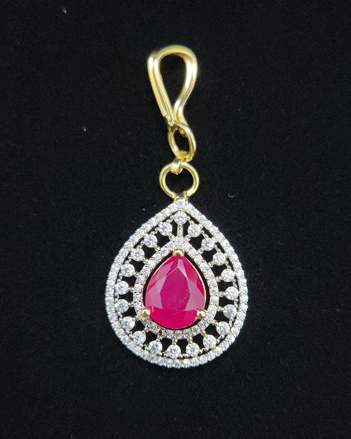 Sparkling Tear Drop Designed Maang Tikka