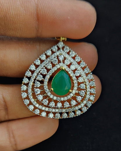 Unique Rounded Triangular Designed Maang Tikka