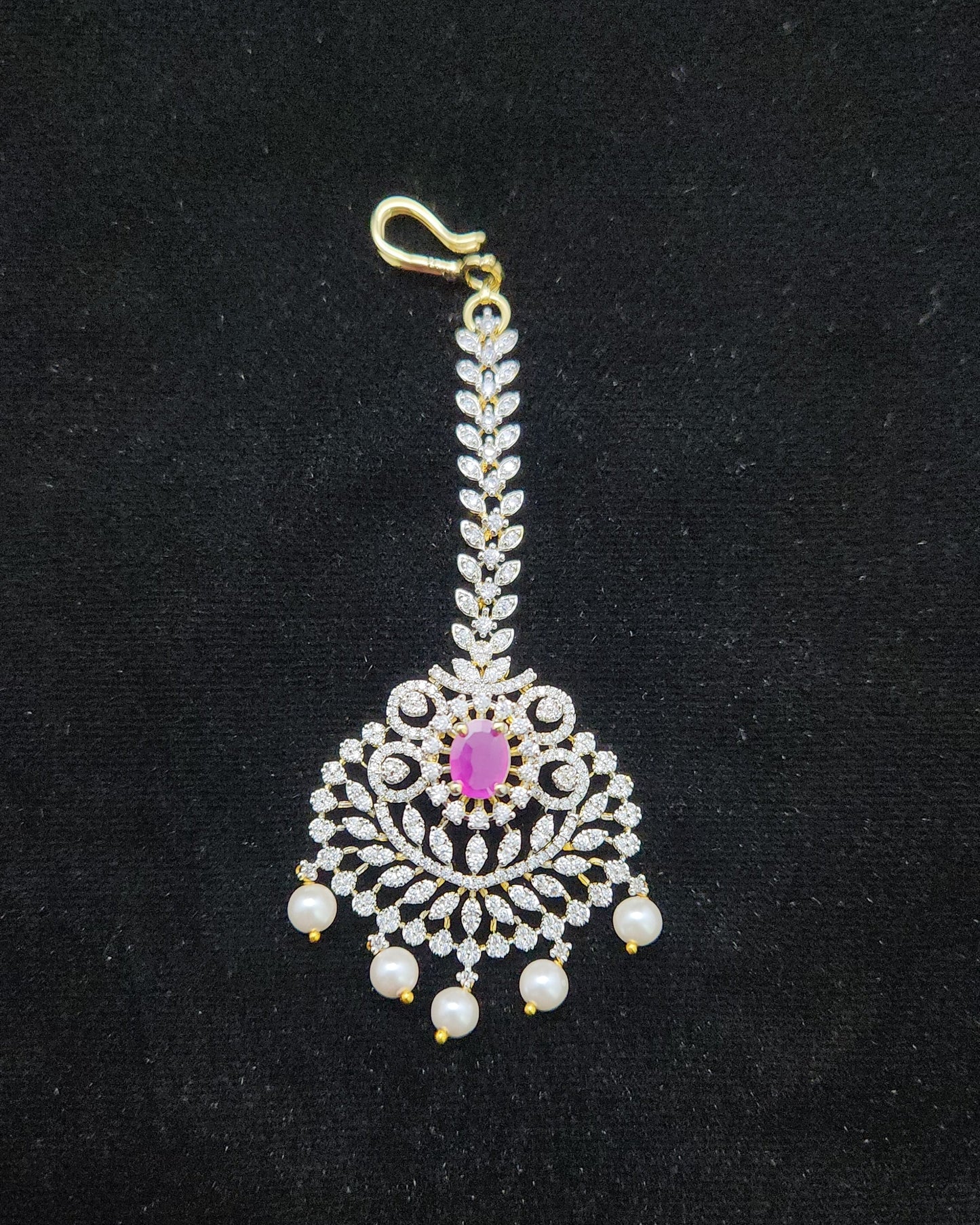 Elegant Leaf Designed Long Maang Tikka