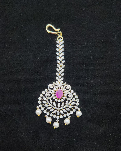 Elegant Leaf Designed Long Maang Tikka