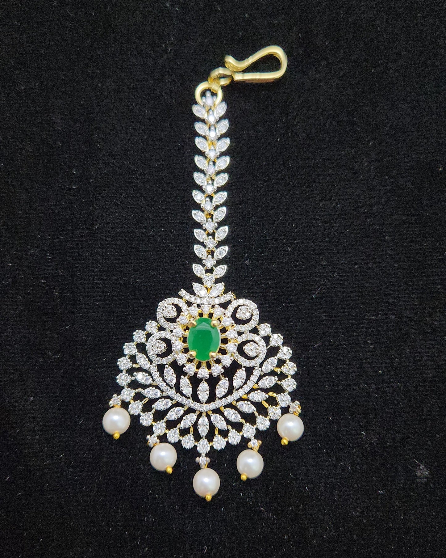 Elegant Leaf Designed Long Maang Tikka
