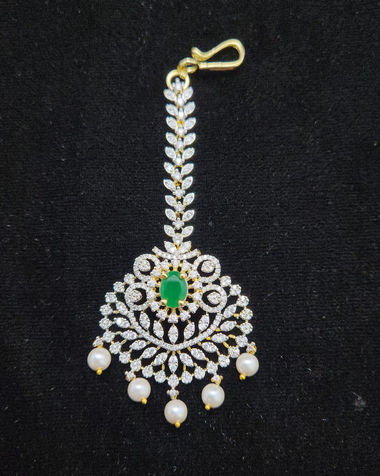 Elegant Leaf Designed Long Maang Tikka