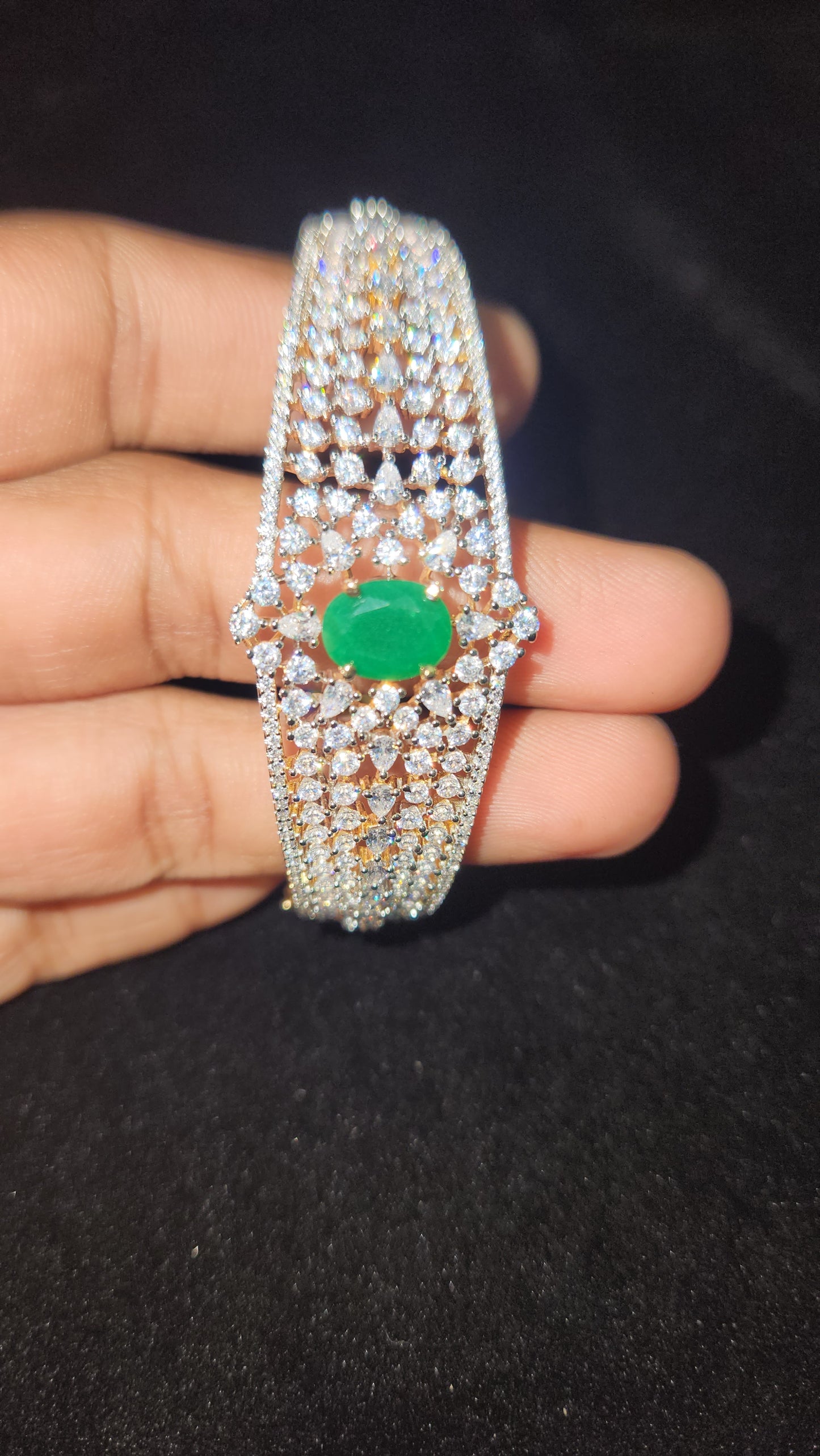 Regal Emerald Diamond Finish Bracelet