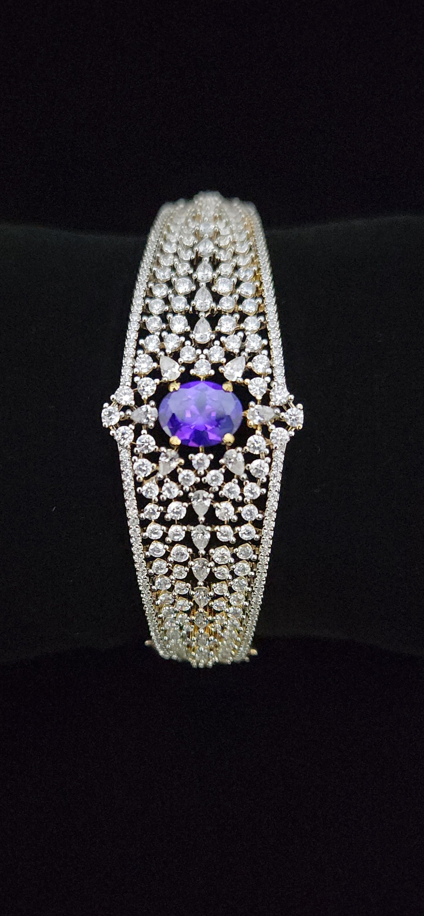 Regal Emerald Diamond Finish Bracelet